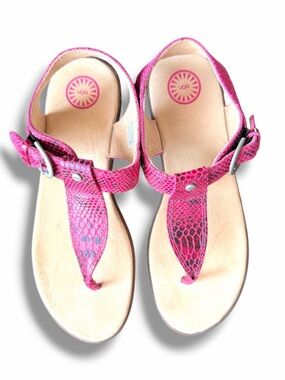 UGG Hot Pink Snakeskin Print Leather Slingback Thong Sandals Flats Womens Size 6